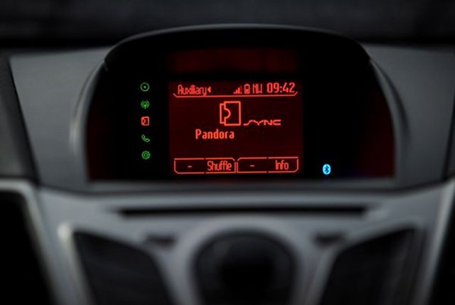 Ford SYNC AppLink Now Available For 2011 Fiesta