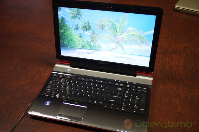 toshiba-glassless-3d-laptop