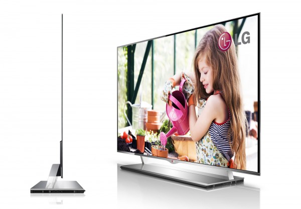 http://www.ubergizmo.com/wp-content/uploads/2012/05/OLED-TV-55EM9600-600x418.jpg